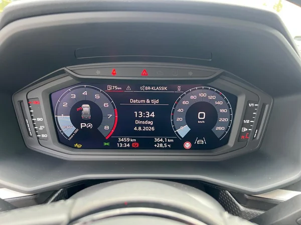 AUDI A1 Allstreet (2025) — foto 7 van 24
