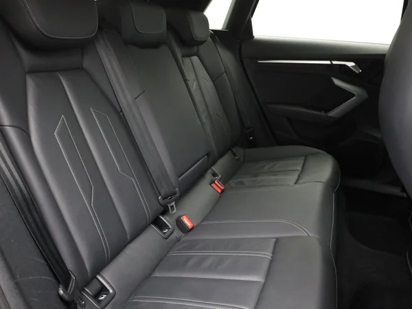 AUDI A3 Sportback (2025) — foto 4 van 21
