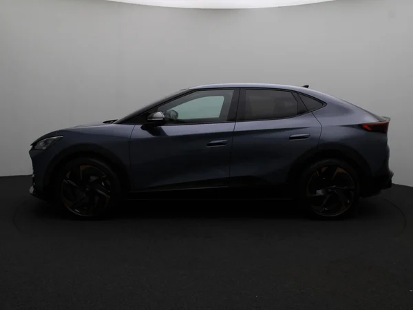 CUPRA Tavascan (2024) — foto 4 van 36