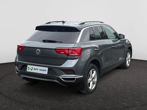 VOLKSWAGEN T-Roc (2020) — foto 17 van 21