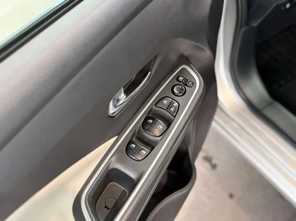 Nissan Micra (2021) — foto 19 van 19
