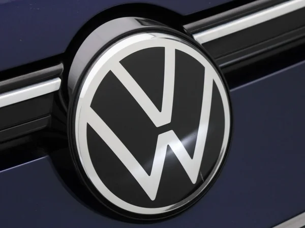 Volkswagen Golf (2022) — foto 32 van 47