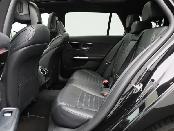 Mercedes-Benz C-Klasse (2022) — foto 3 van 54