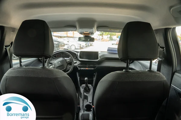 Peugeot 208 (2023) — foto 12 van 28