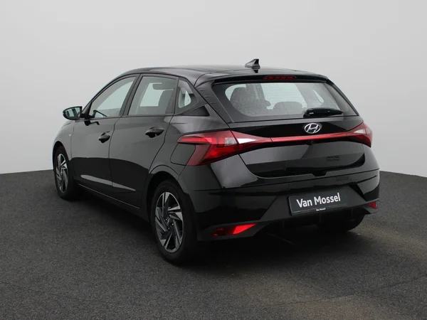 Hyundai i20 (2021) — foto 12 van 39
