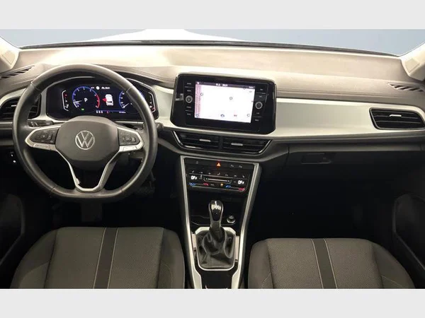 Volkswagen T-Roc (2022) — foto 2 van 21