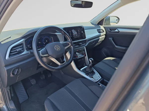VOLKSWAGEN T-Roc (2024) — foto 17 van 18