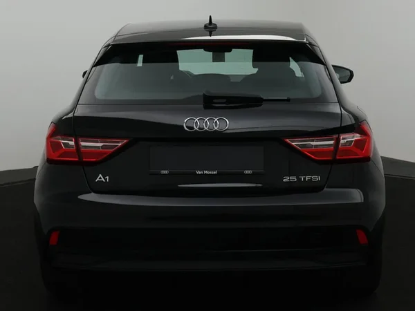 Audi A1 Sportback (2024) — foto 19 van 27