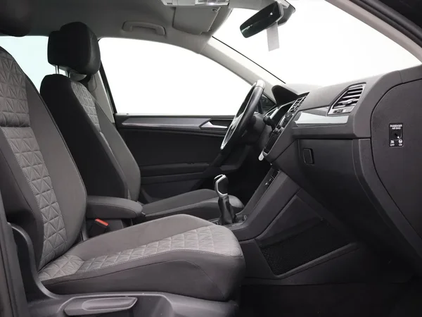 Volkswagen Tiguan (2022) — foto 3 van 25