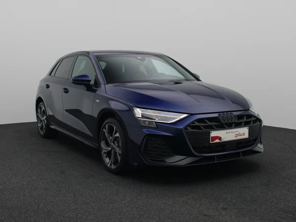 AUDI A3 Sportback PHEV (2025) — foto 9 van 16