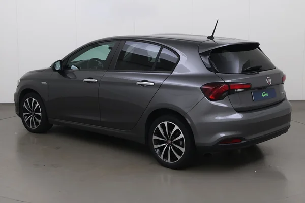 Fiat Tipo Hatchback (2020) — foto 13 van 19