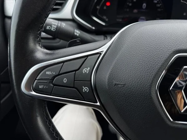 RENAULT Captur (2020) — foto 13 van 26