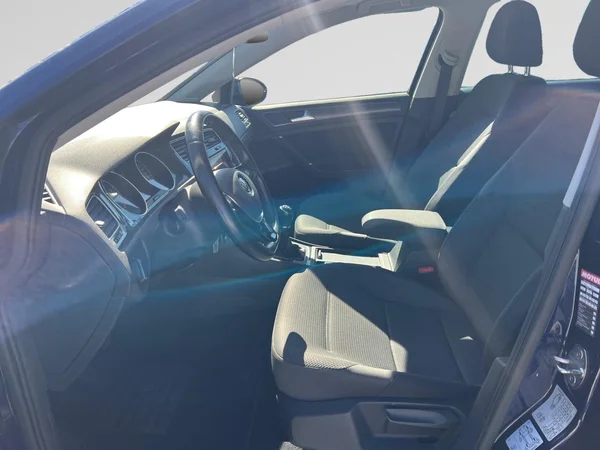 VOLKSWAGEN Golf VII (2018) — foto 3 van 18