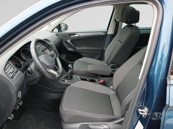 VOLKSWAGEN Tiguan (2023) — foto 15 van 19