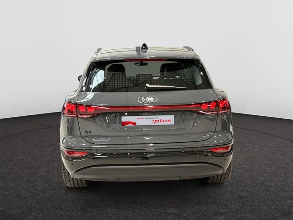 AUDI Q6 e-tron (2025) — foto 12 van 17