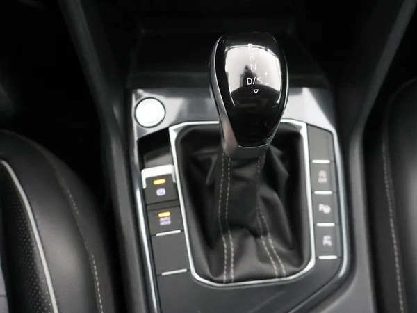 VOLKSWAGEN Tiguan Allspace (2024) — foto 13 van 35
