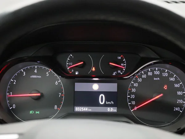 Opel Crossland (2021) — foto 2 van 38