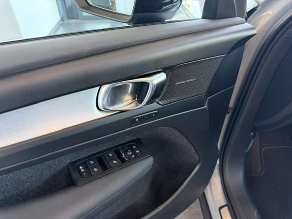 Volvo XC40 — foto 15 van 22