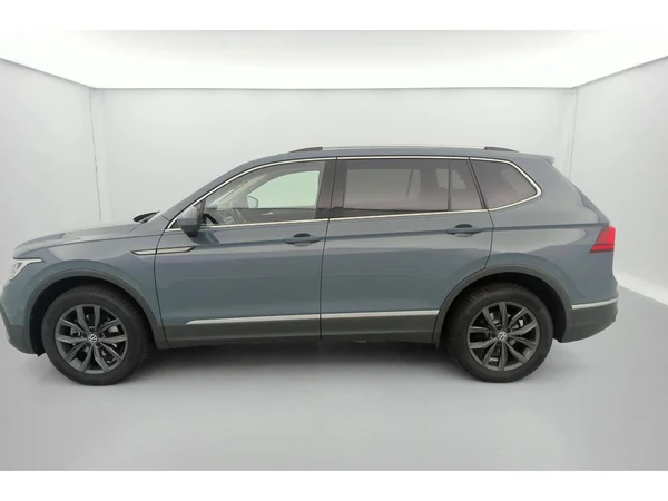 VOLKSWAGEN Tiguan Allspace (2021) — foto 31 van 36