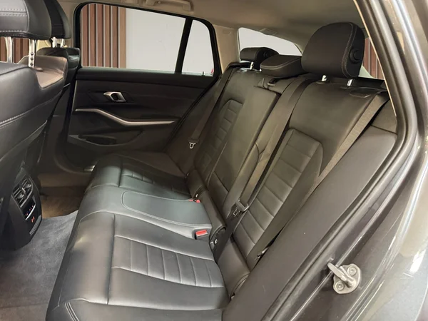 BMW 320 (2022) — foto 19 van 30