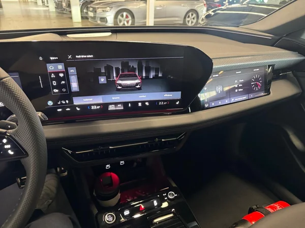 AUDI A6 SW e-tron (2026) — foto 3 van 24