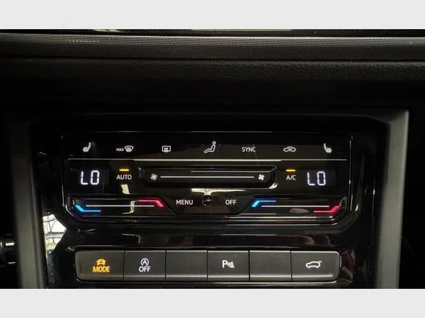 Volkswagen Touran (2024) — foto 18 van 32