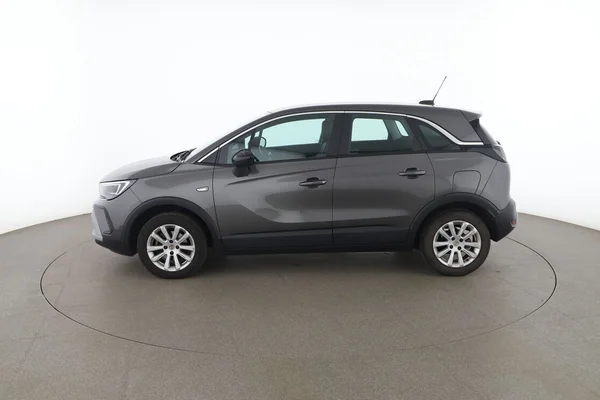 Opel Crossland X (2022) — foto 9 van 16