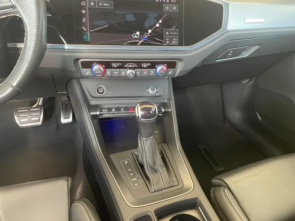 AUDI Q3 Sportback (2023) — foto 2 van 20