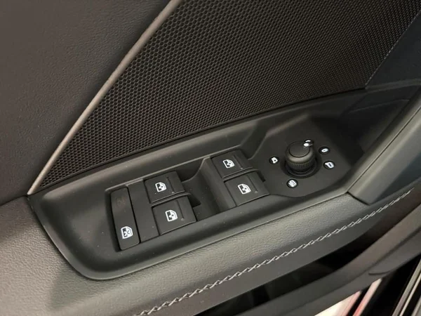AUDI A3 Sportback (2024) — foto 18 van 28