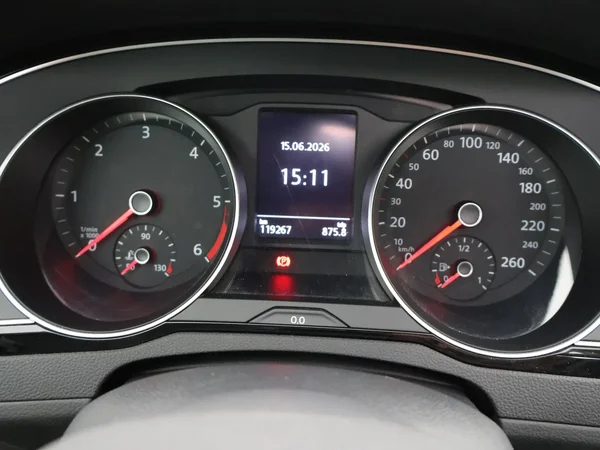 Volkswagen Passat (2020) — foto 17 van 33