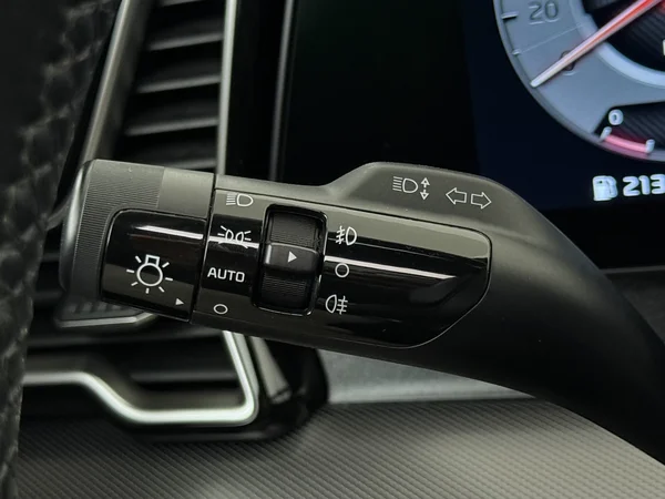 KIA Sportage (2023) — foto 16 van 31