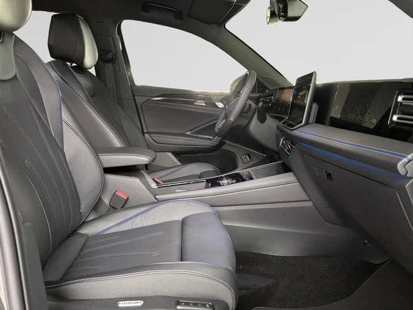 VOLKSWAGEN Tiguan eHybrid (PHEV) (2025) — foto 20 van 24
