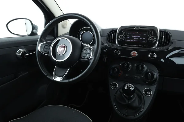 Fiat 500C (2016) — foto 4 van 16