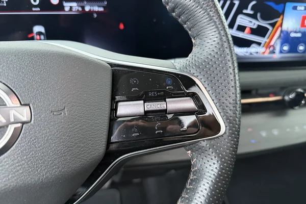 Nissan Ariya (2023) — foto 7 van 21