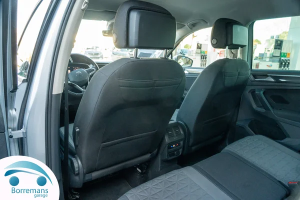 Volkswagen Tiguan (2023) — foto 18 van 43