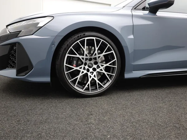 AUDI RS3 Sportback (2025) — foto 4 van 26