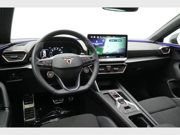 CUPRA Leon SW (2025) — foto 3 van 30