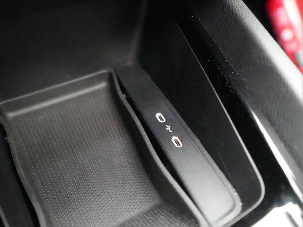 SKODA Octavia Combi (2021) — foto 30 van 41