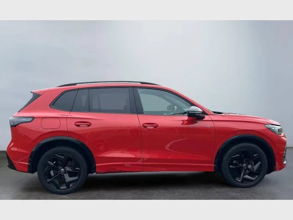 Volkswagen Tiguan (2024) — foto 26 van 29