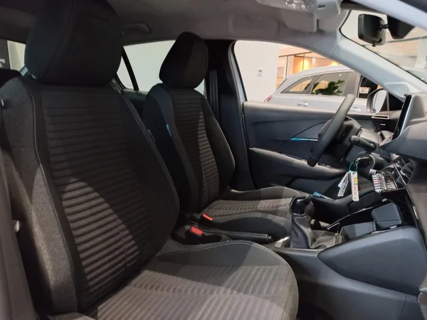 Peugeot 208 (2022) — foto 10 van 26