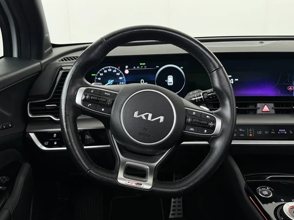 KIA Sportage (2022) — foto 14 van 36