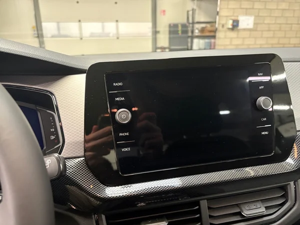 VOLKSWAGEN T-Cross (2026) — foto 14 van 19