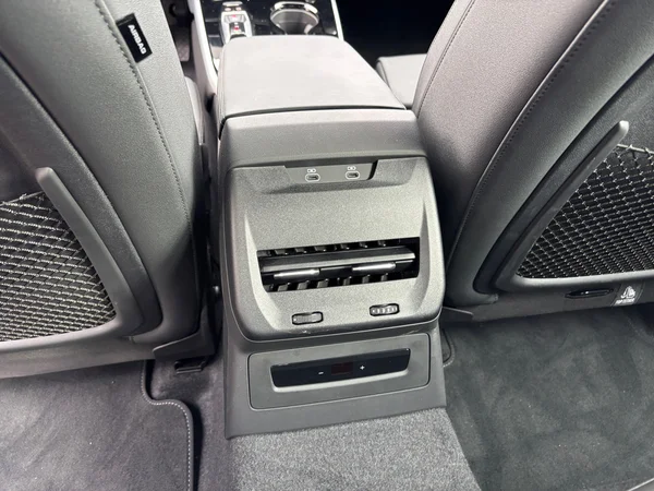 AUDI A5 Avant (2025) — foto 9 van 20