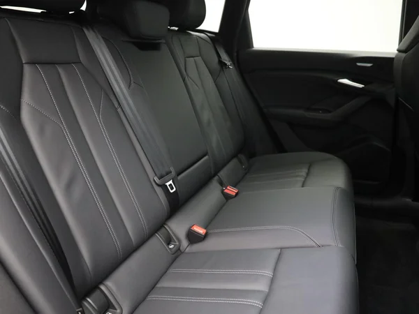 AUDI Q6 e-tron (2026) — foto 27 van 27