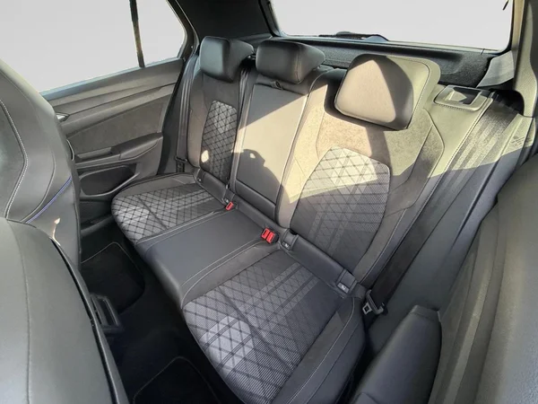 VOLKSWAGEN Golf VIII (2025) — foto 9 van 25