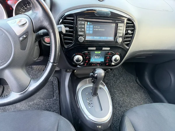 Nissan Juke (2018) — foto 3 van 17