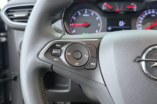 Opel Crossland (2022) — foto 5 van 20