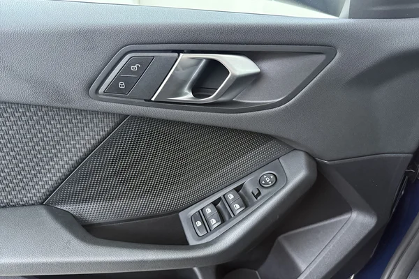 BMW 1 HATCH (2024) — foto 8 van 16
