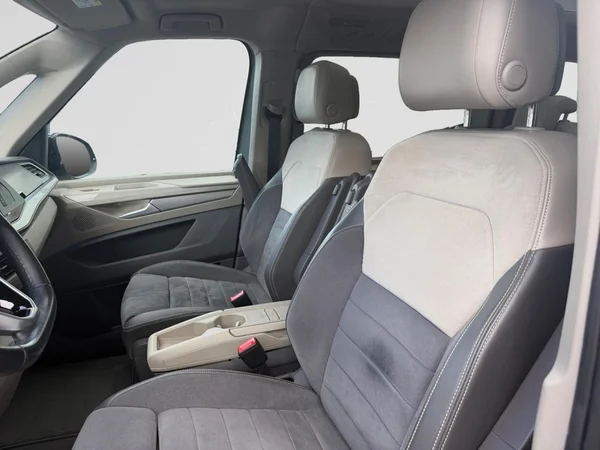 VOLKSWAGEN Multivan T7 Dsl (2023) — foto 4 van 23