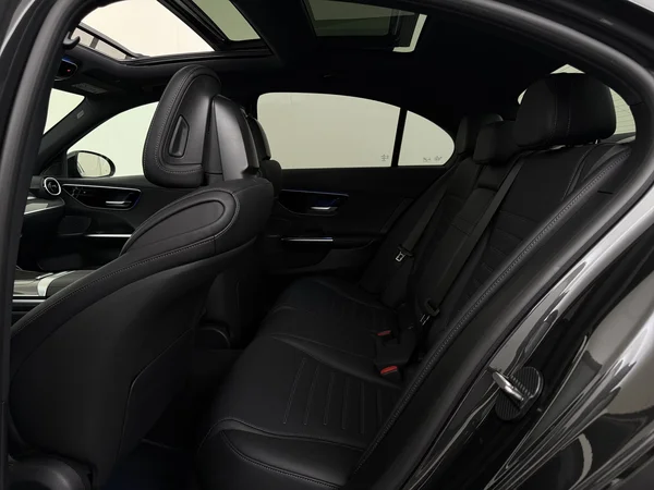 MERCEDES C 180 (2022) — foto 5 van 30